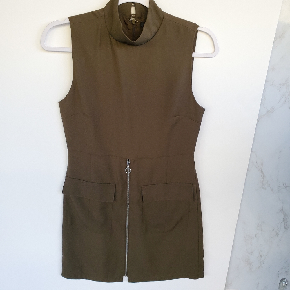Forever 21 Dress with O-ring Zipper Pull
